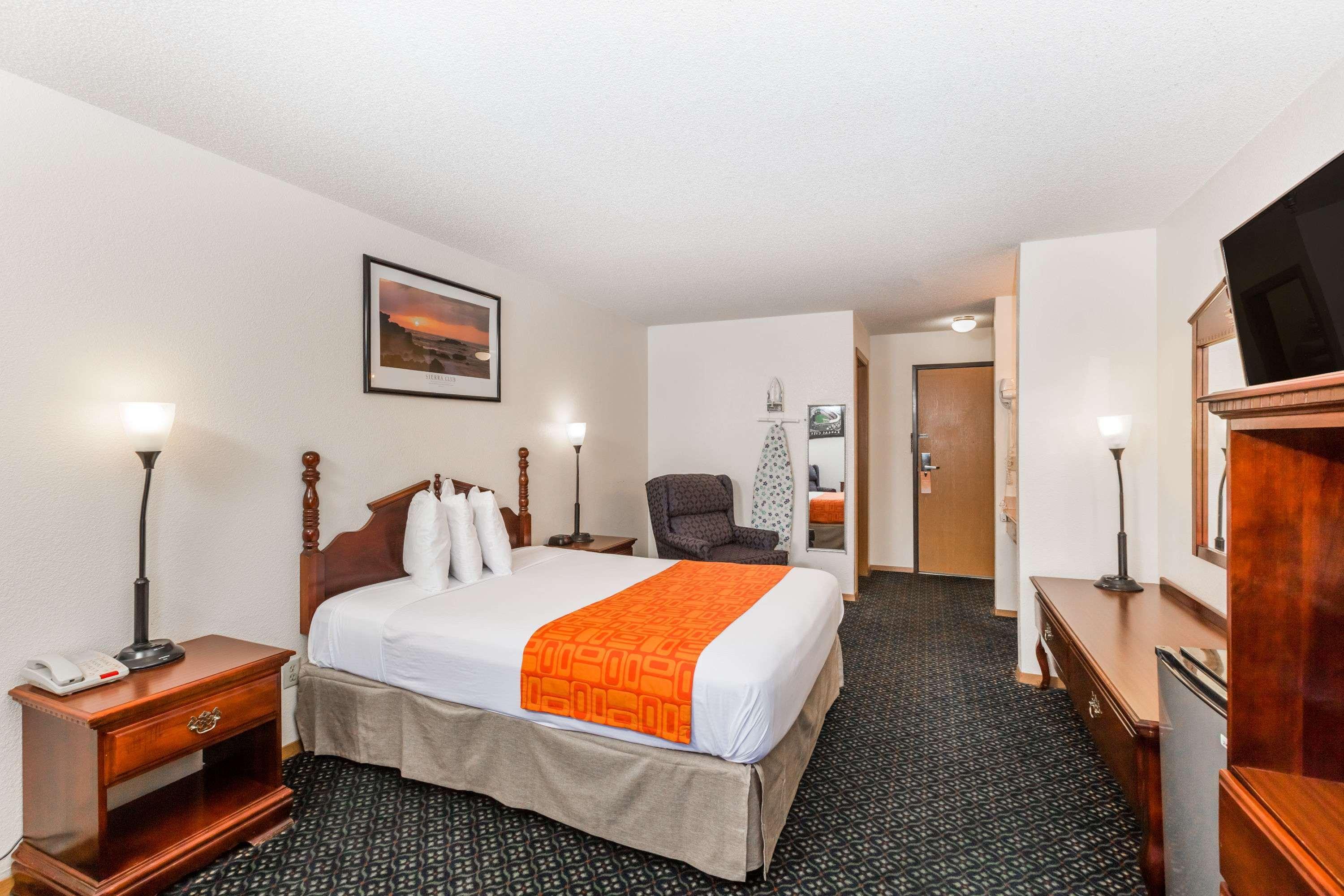 Howard Johnson By Wyndham Wichita Airport Exteriér fotografie