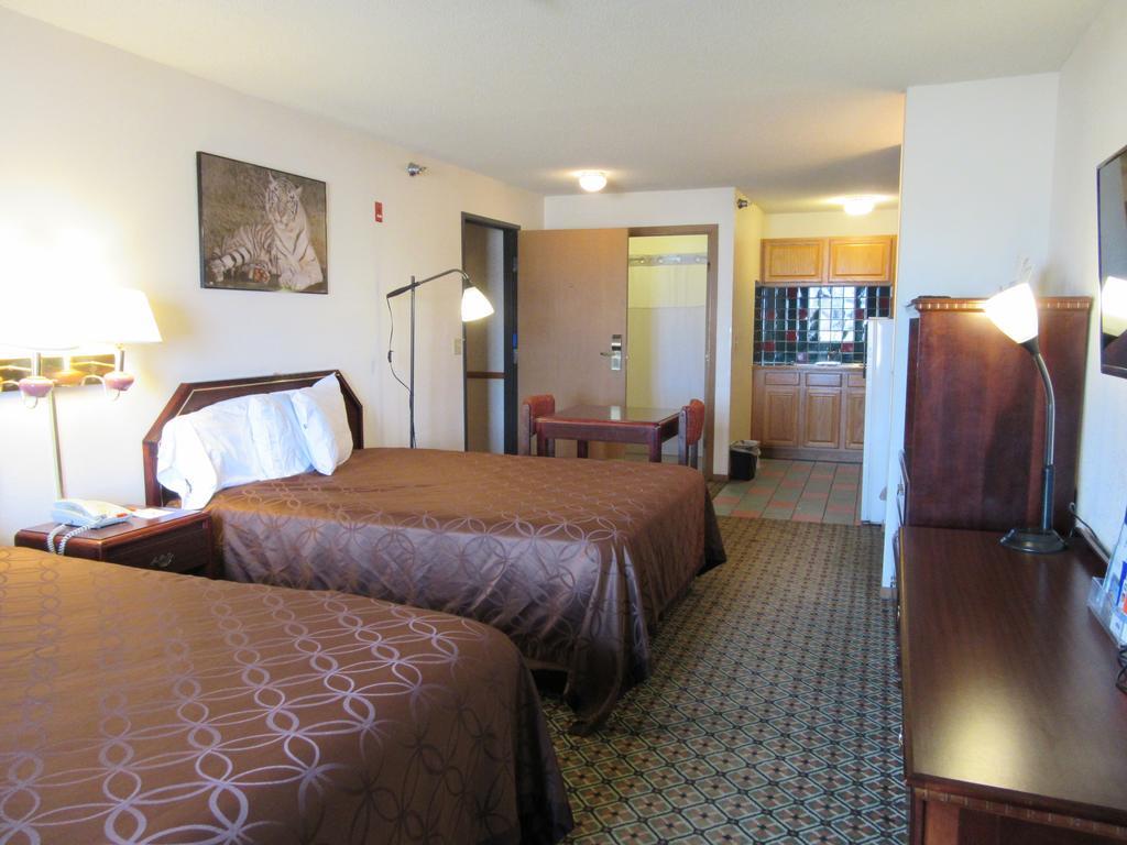 Howard Johnson By Wyndham Wichita Airport Exteriér fotografie