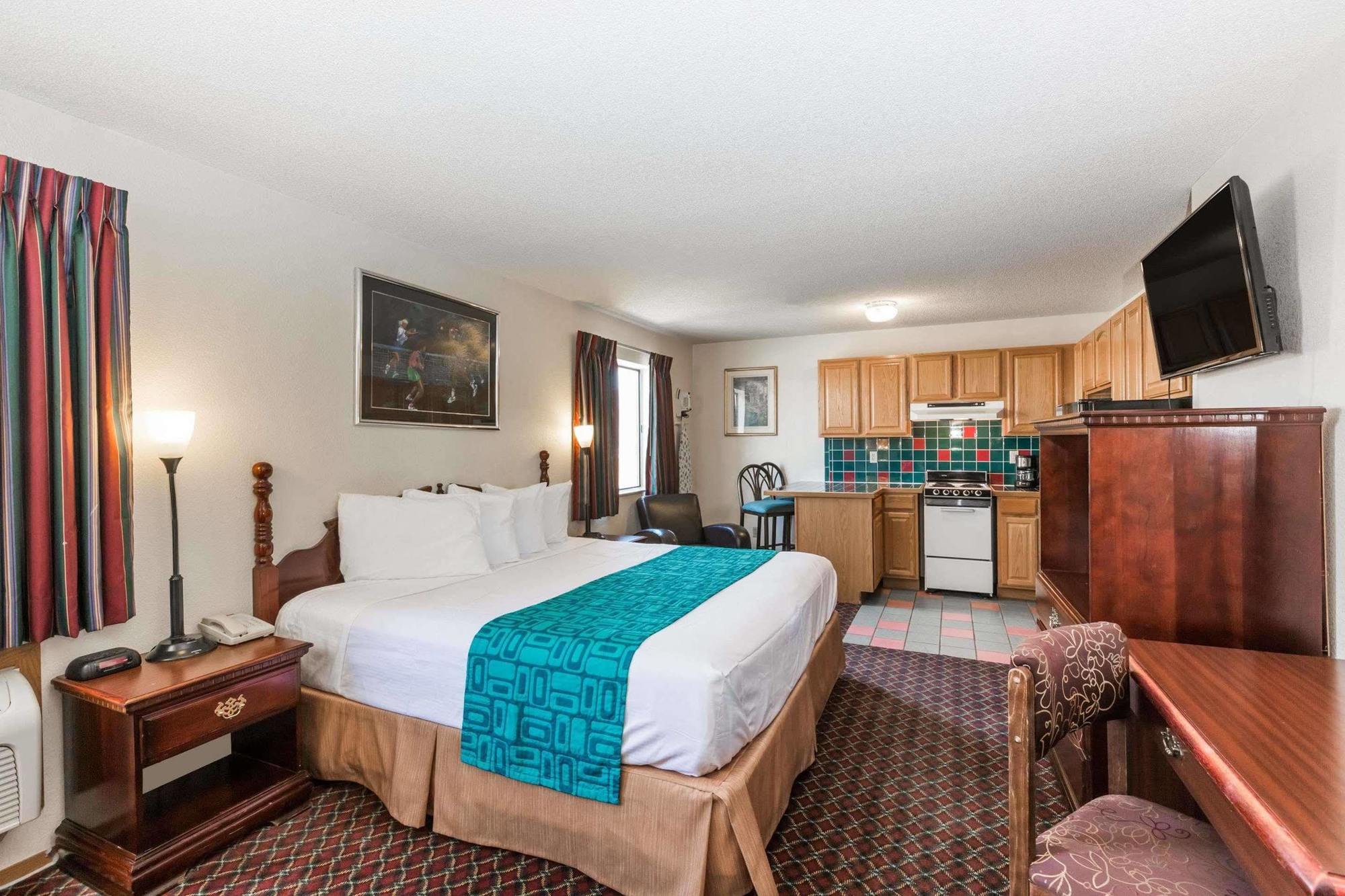 Howard Johnson By Wyndham Wichita Airport Exteriér fotografie